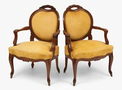 Schuler Auktionen AG - Ein Paar Sessel