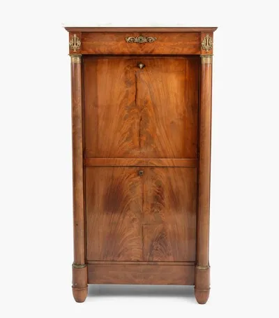 Schuler Auktionen AG - Kleiner Sekretär