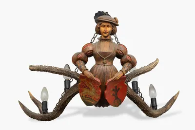 Schuler Auktionen AG - Leuchterweibchen