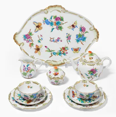 Schuler Auktionen AG - Herend, Tête à Tête "Victoria avec bord doré"