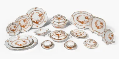 Schuler Auktionen AG - Herend, Tafelservice "Fleur des Indes. Maron"