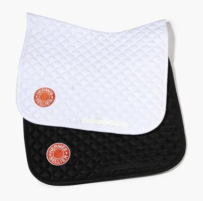 Schuler Auktionen AG - Hermès, 2 Vielseitigkeitsschabracken "Hunter" in "Blanc" und in "Noir"