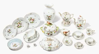 Schuler Auktionen AG - Herend, Tafel- und Kaffee/Teeservice "Rothschild"