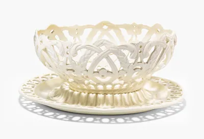 Schuler Auktionen AG - Wedgwood, Schale auf Présentoir 