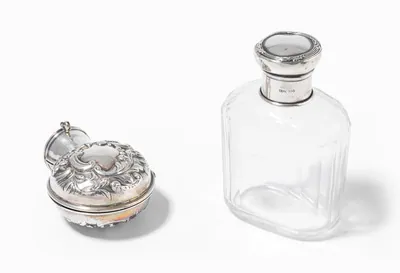 Schuler Auktionen AG - Lot: 2 Flakons, um 1900