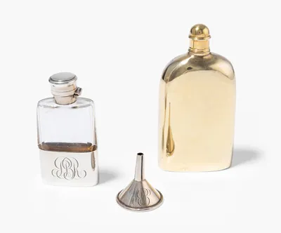 Schuler Auktionen AG - Lot: 2 Flachmänner, Englisch 19.Jh.