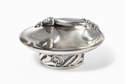 Schuler Auktionen AG - Fussschälchen, Georg Jensen