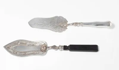 Schuler Auktionen AG - Lot: 2 Gebäckheber, 19.Jh.