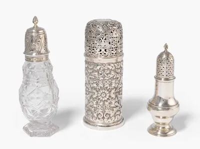 Schuler Auktionen AG - Lot: 3 Streuer, London, 18./19.Jh. 