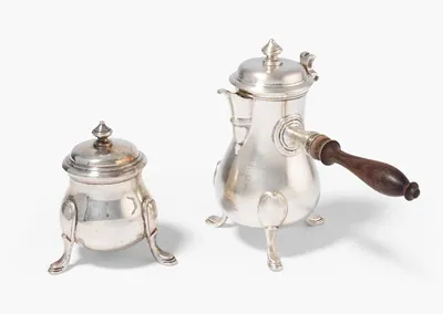 Schuler Auktionen AG - Kleine Kaffeekanne & Sucrier, Mailand 20.Jh. 