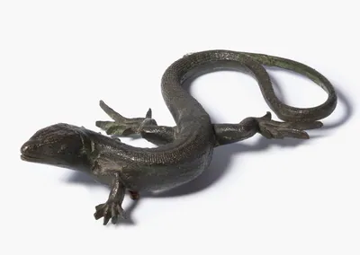 Schuler Auktionen AG - Tierfigur: Eidechse, 19/20.Jh.