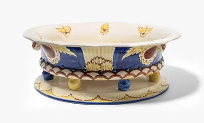 Schuler Auktionen AG - Karlsruher Majolika, Fussschale