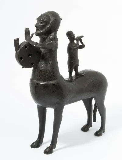 Schuler Auktionen AG - Aquamanile in Form eines Kentaurs