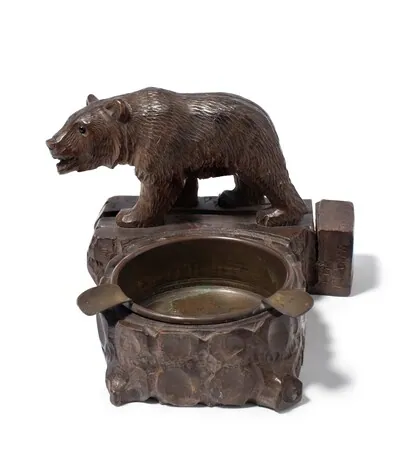Schuler Auktionen AG - Brienz, Bär mit Ascher