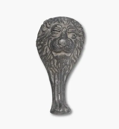 Schuler Auktionen AG - Applike in Löwenform