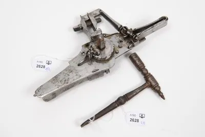 Schuler Auktionen AG - Radschloss mit Schlüssel