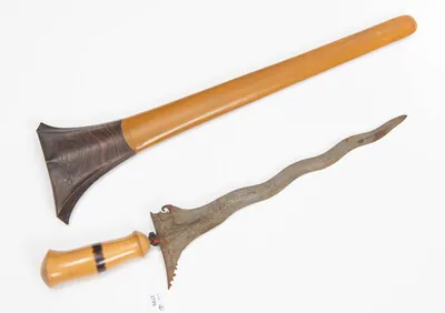 Schuler Auktionen AG - Dolch, Kris