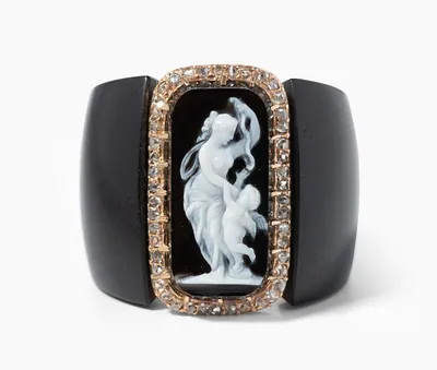 Schuler Auktionen AG - Ebenholz-Achatkamee-Ring