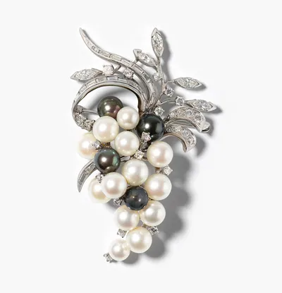Schuler Auktionen AG - Kulturperlen-Diamant-Brosche