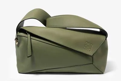 Schuler Auktionen AG - Loewe, Schultertasche "Puzzle Bag"