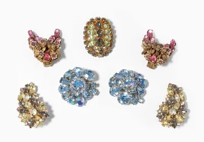 Schuler Auktionen AG - Hobé, Weiss, Eugene, 3 Paar Ohrclips und Clip