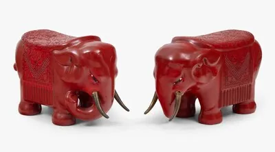 Schuler Auktionen AG - 1 Paar Elefantenhocker