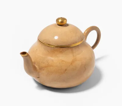 Schuler Auktionen AG - Wasserpolierte Yixing-Teekanne, Shuimo-hu