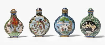 Schuler Auktionen AG - Lot: 4 Snuff Bottles