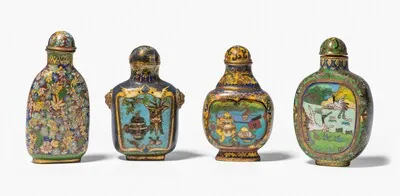 Schuler Auktionen AG - Lot: 4 Snuff Bottles