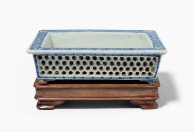 Schuler Auktionen AG - Kleiner Cachepot