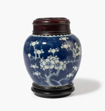 Schuler Auktionen AG - Kleiner Deckeltopf