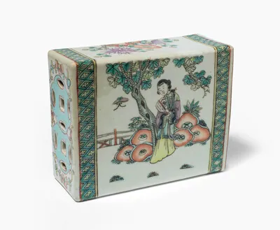 Schuler Auktionen AG - Porzellan-Kissen