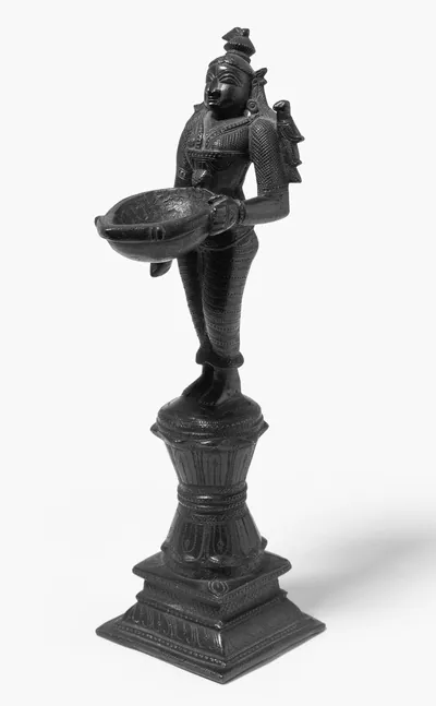 Schuler Auktionen AG - Deepa Lakshmi