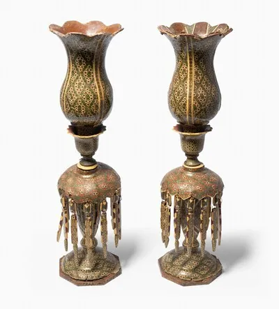 Schuler Auktionen AG - 1 Paar Khatam-kari Zierobjekte