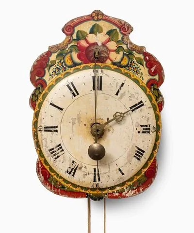 Schuler Auktionen AG - Ostschweizer Holzräderuhr