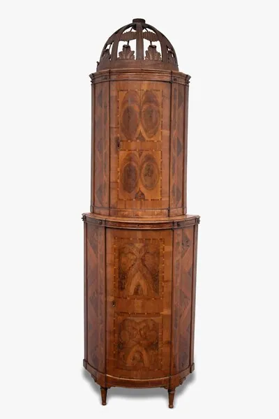 Schuler Auktionen AG - Eckschrank