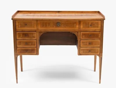 Schuler Auktionen AG - Schreibtisch