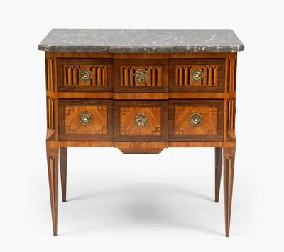 Schuler Auktionen AG - Kleine Kommode