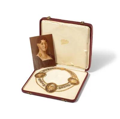 Schuler Auktionen AG - Antikes Email-Goldfiligran-Collier