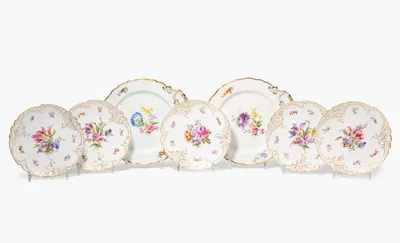 Schuler Auktionen AG - Meissen, 2 Henkelplatten und Nymphenburg, 6 Teller