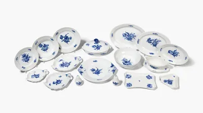 Schuler Auktionen AG - Royal Copenhagen, Tafelservice "Blaue Blume"