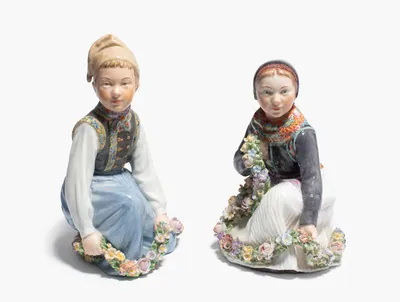 Schuler Auktionen AG - Royal Copenhagen, 2 Figuren Seelandkinder "Amager"