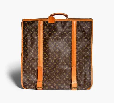 Schuler Auktionen AG - Louis Vuitton, grosse Kleiderschutzhülle "Porte-habits 5 cintres"