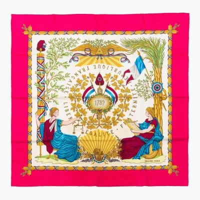 Schuler Auktionen AG - Hermès, 2 Foulards "La Promenade de Longchamps" und "République Francaise Liberté Egalité Fraternité 1789"