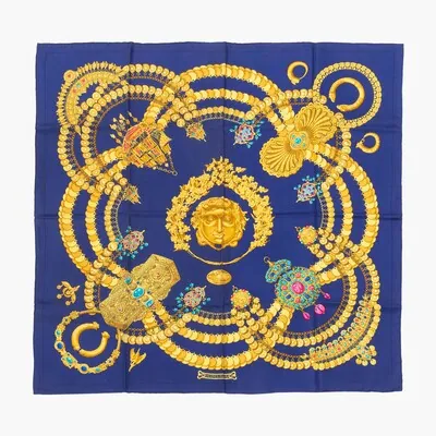 Schuler Auktionen AG - Hermès, 2 Foulards "Voiles de Lumiere" und "Kosmima"