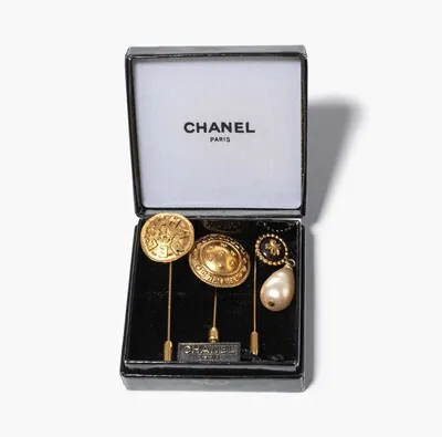 Schuler Auktionen AG - Chanel, 3 Pins