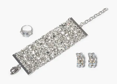 Schuler Auktionen AG - Ultima Edizione, Milano, Ring. Anne Fontane, Bracelet, 1 Paar Clips NB, Demi-Parure