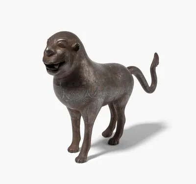 Schuler Auktionen AG - Löwenfigur