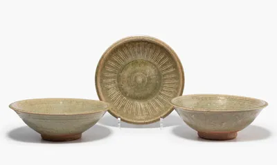 Schuler Auktionen AG - Lot: 3 Celadon-Schalen