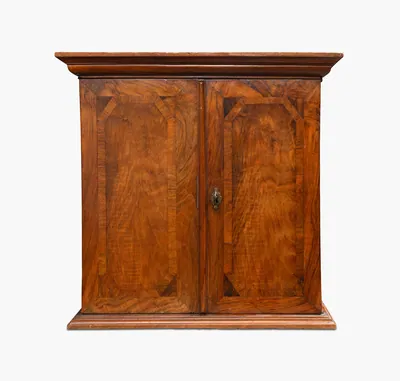 Schuler Auktionen AG - Kleiner Kabinettschrank